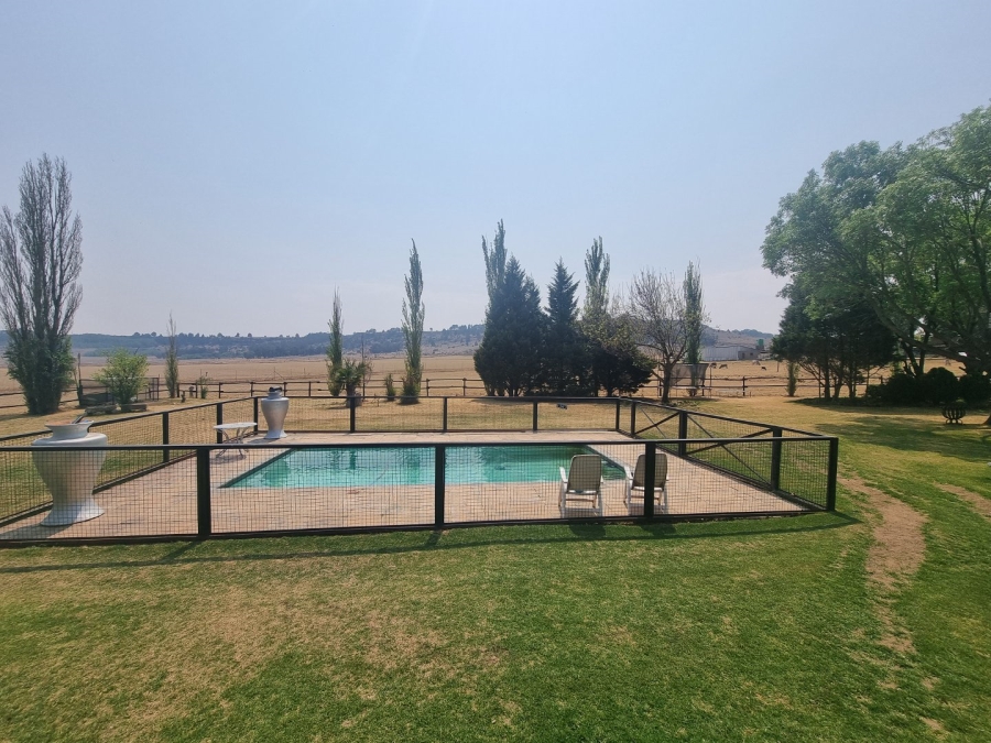 5 Bedroom Property for Sale in Bethlehem Rural Free State